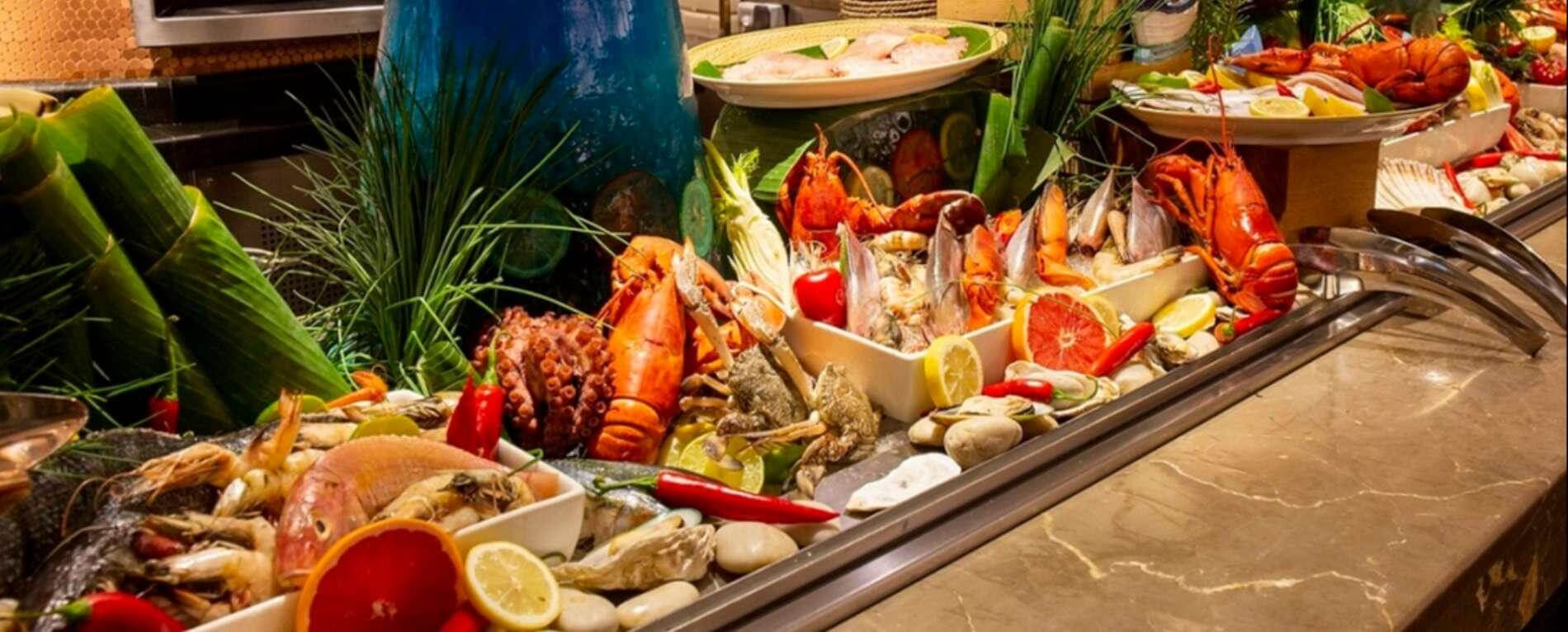 Seafood Buffet at Crowne Plaza Bahrain - Visit Bahrain